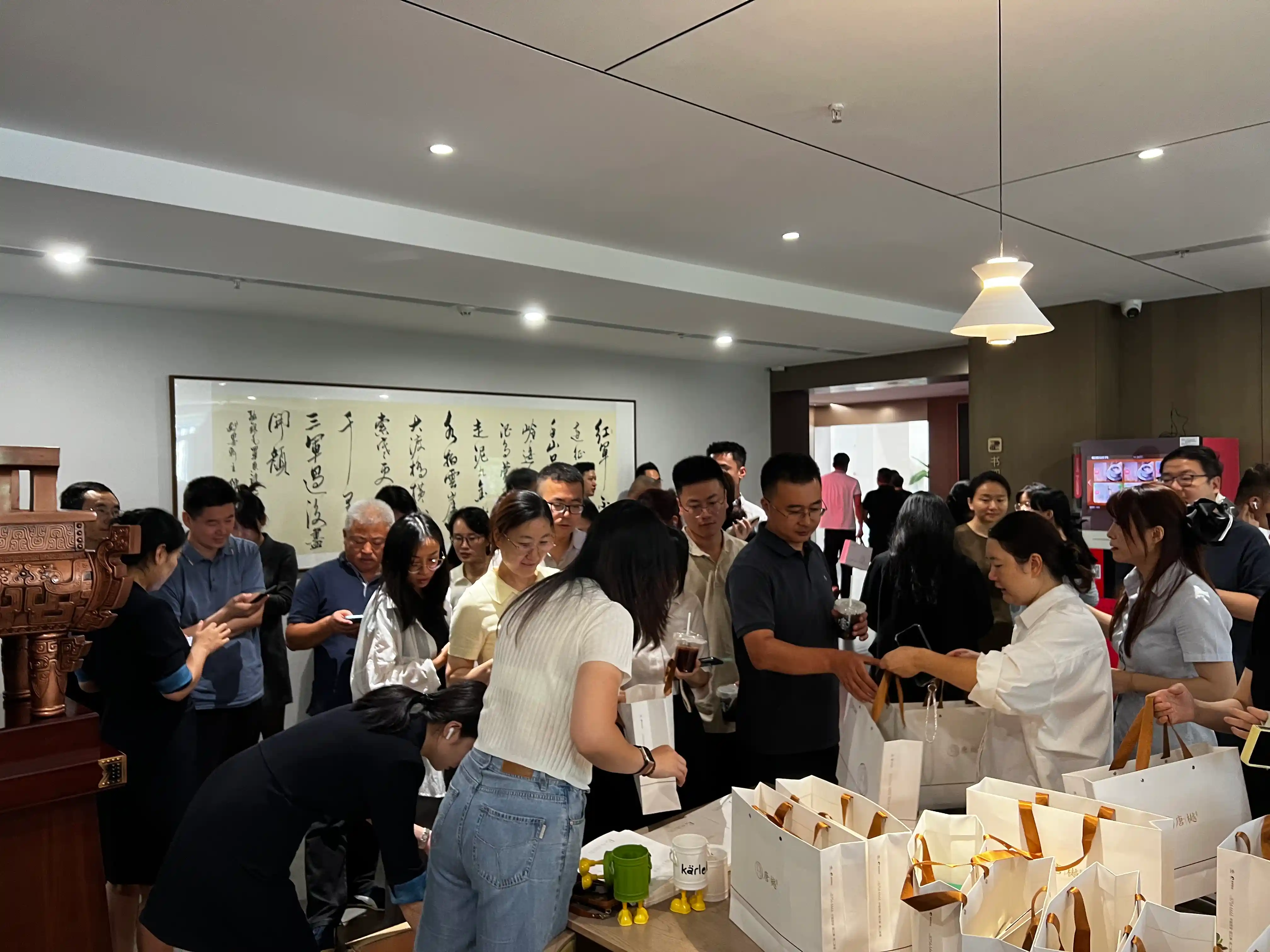 pg�ͽ�Ů��-(�ٷ���)�й���վ