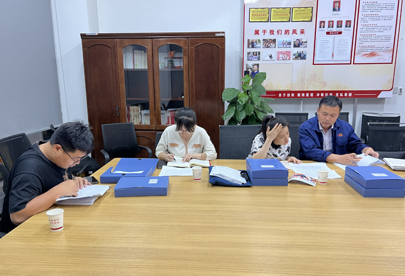 pg�ͽ�Ů��-(�ٷ���)�й���վ